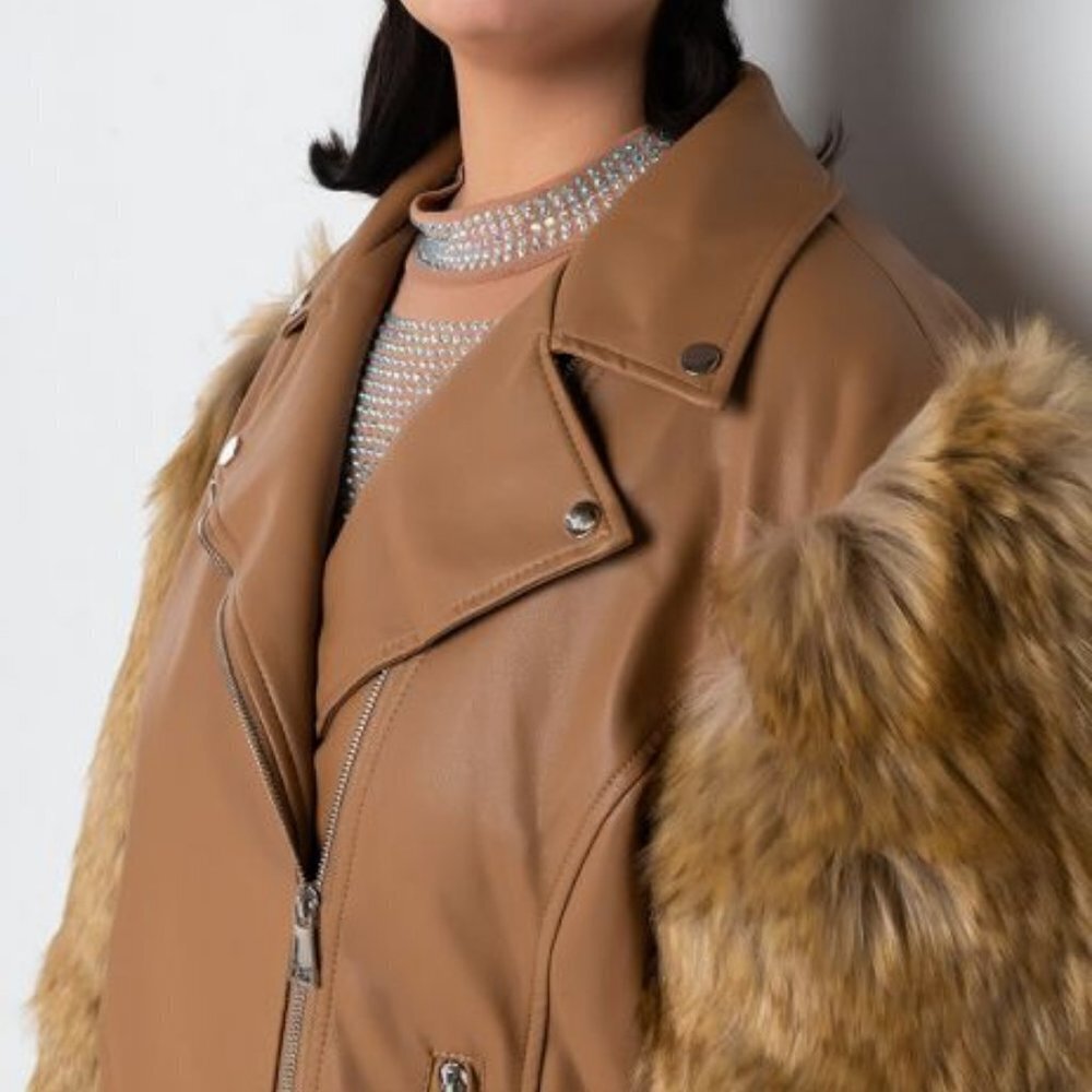 PLUS AZALEA WANG UTILITY FAUX FUR ARMS MOTO JACKET - Picture 3 of 9